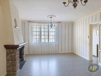 Maison - 87 m² - 5 pièces