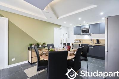 Chambre - 12 m² - 1 pièce