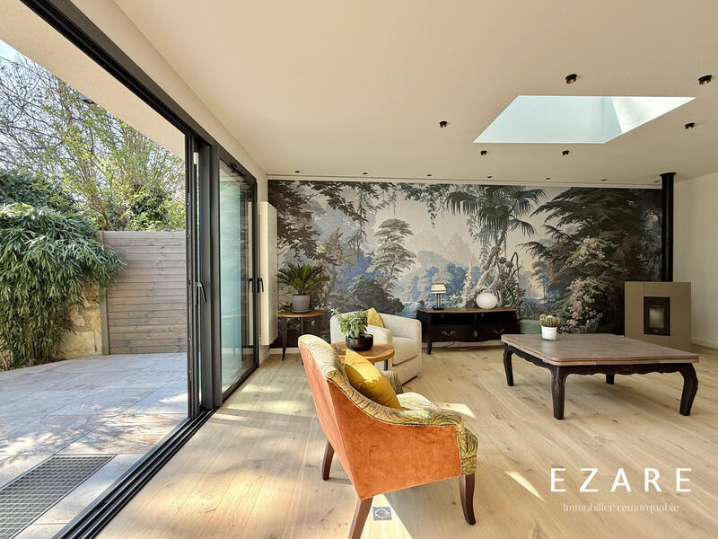 Maison - 246 m² - 7 pièces