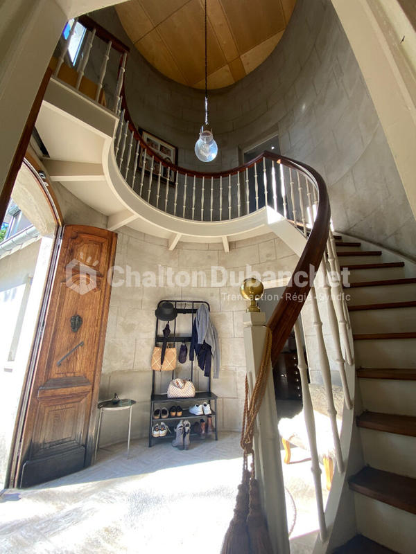 Demeure - 280 m² - 8 pièces