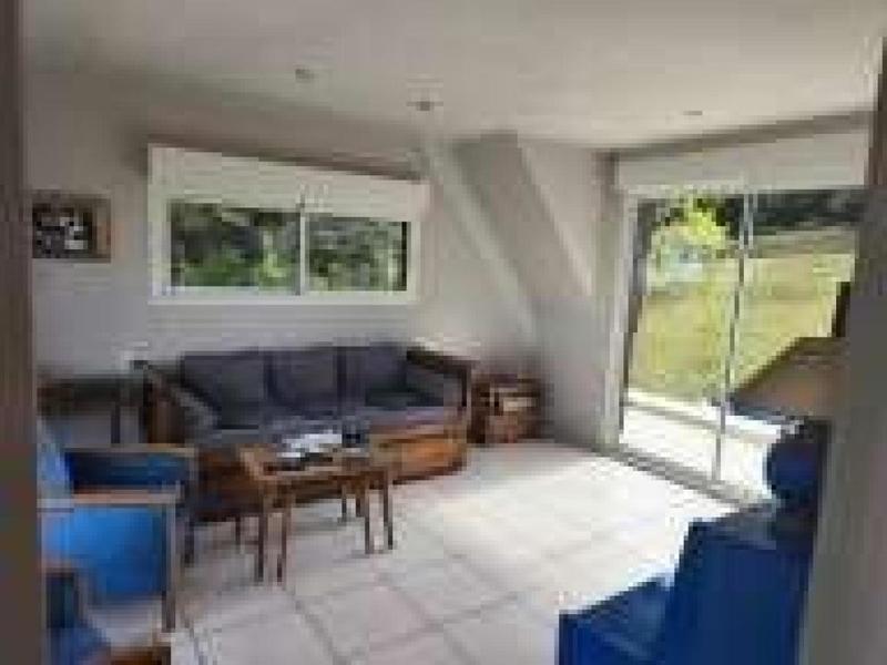 Maison - 285 m² - 9 pièces