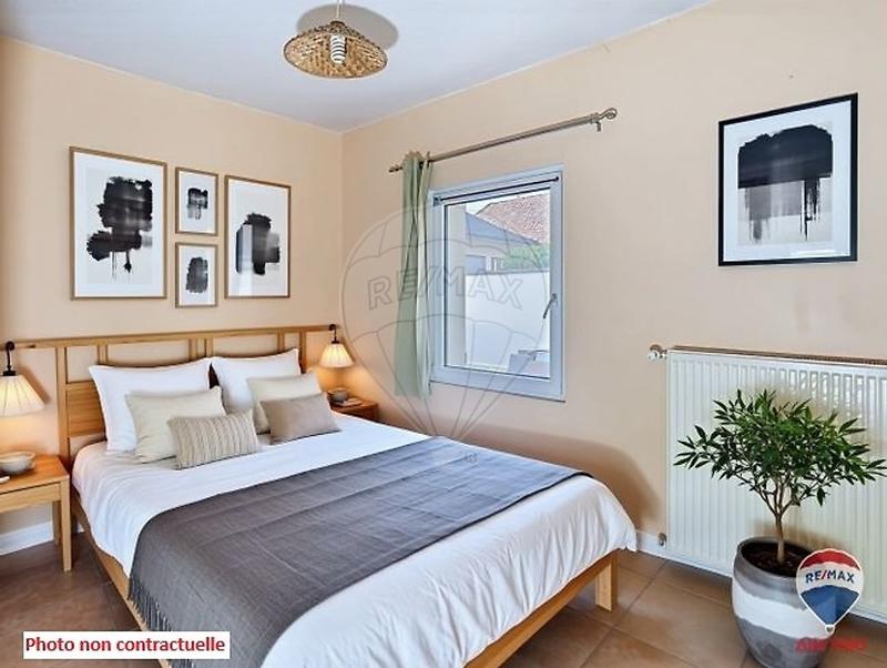 Maison - 213 m² - 12 pièces