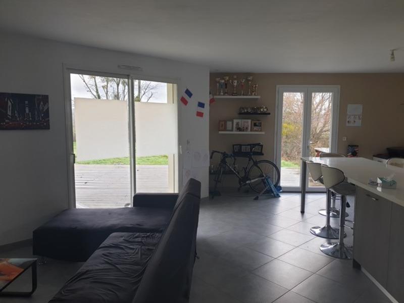 Maison - 104 m² - 4 pièces