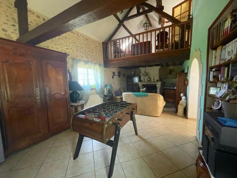 Maison - 150 m² - 9 pièces