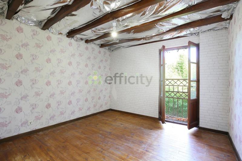 Maison - 260 m² - 8 pièces