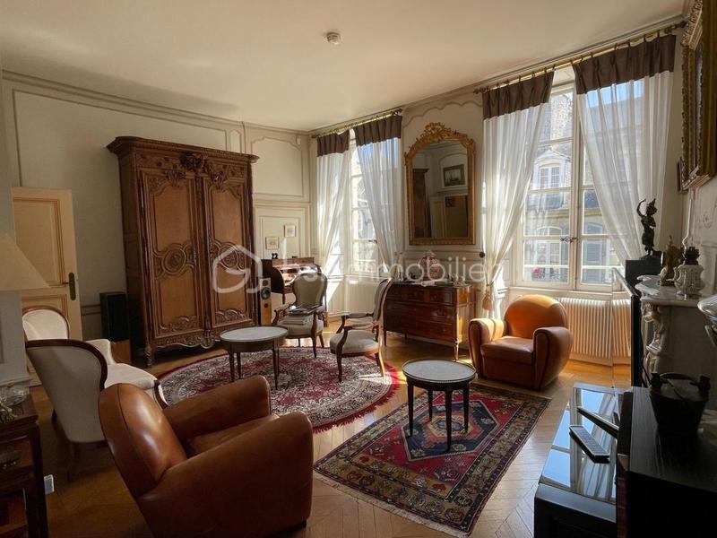Appartement - 150 m² - 6 pièces