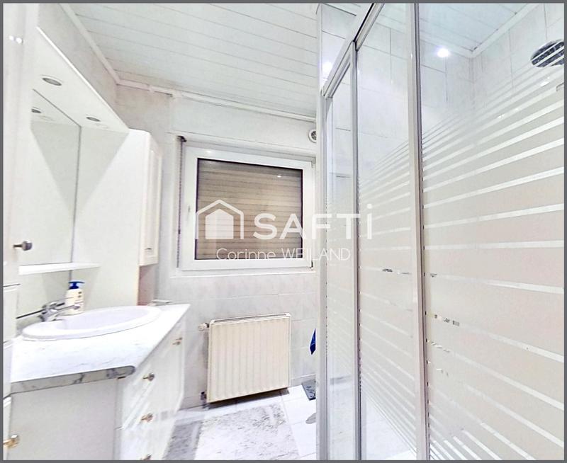 Maison - 236 m² - 10 pièces