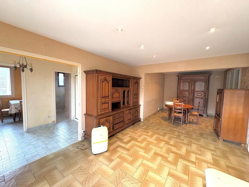 Maison - 96 m² - 6 pièces