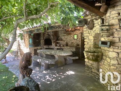 Maison - 256 m² - 9 pièces