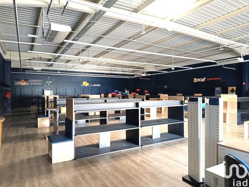 Local commercial - 610 m²