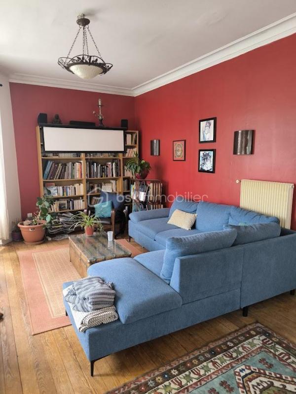 Appartement - 93 m² - 5 pièces