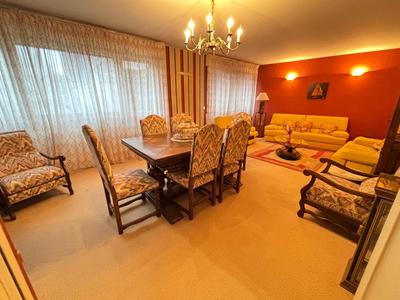 Appartement - 80 m² - 3 pièces