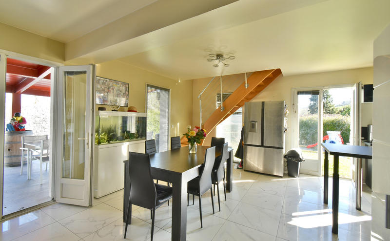 Maison - 135 m² - 6 pièces