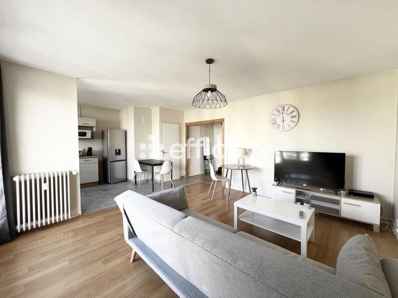 Appartement - 80 m² - 4 pièces