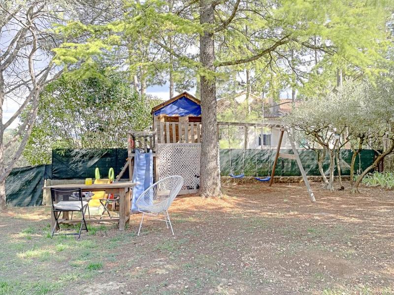 Maison - 176 m² - 9 pièces