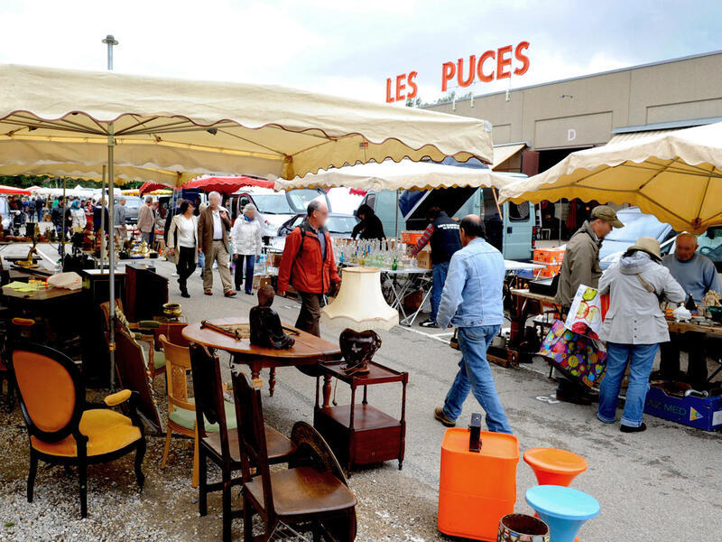 Vide grenier - brocante