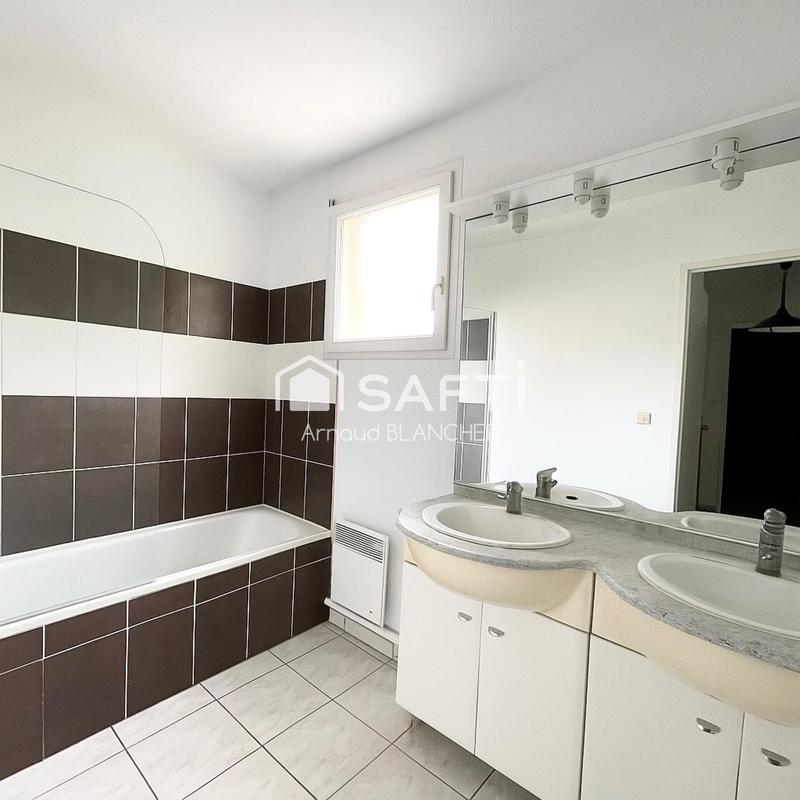 Maison - 83 m² - 4 pièces