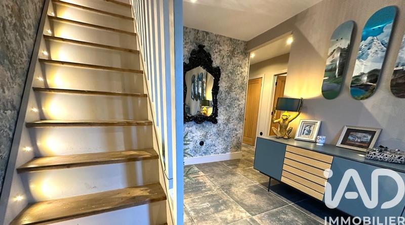 Châlet - 339 m² - 13 pièces