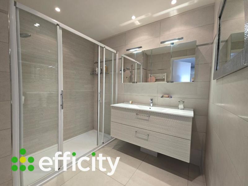 Appartement - 83 m² - 3 pièces