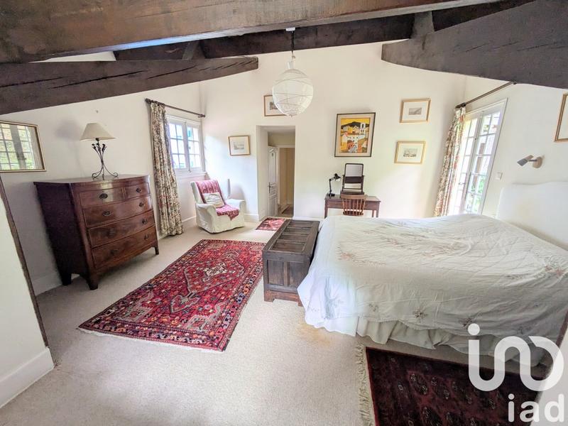 Maison - 303 m² - 19 pièces