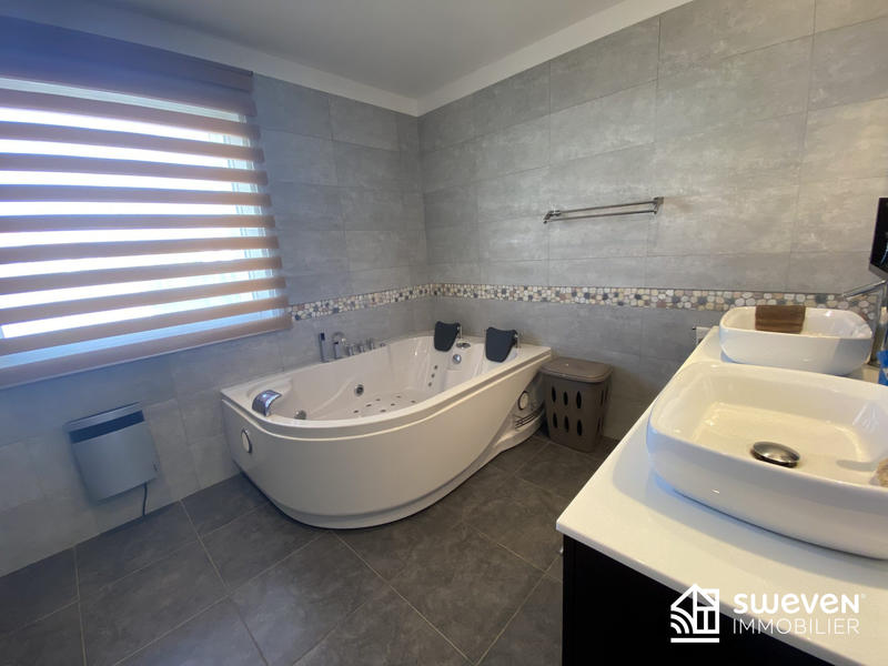 Villa - 132 m² - 4 pièces