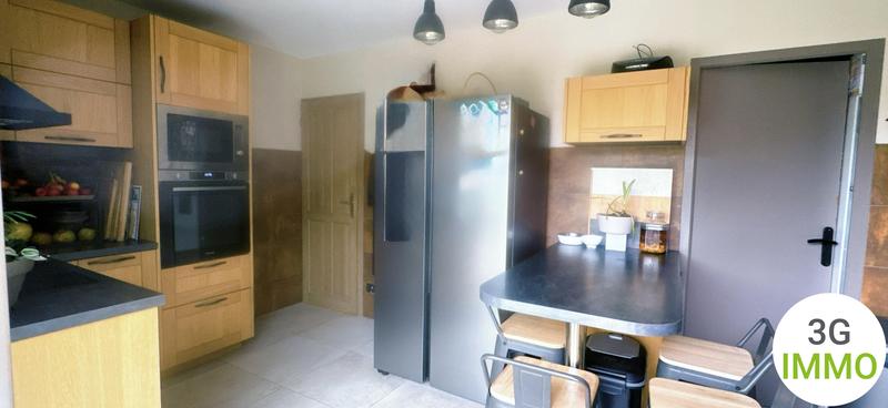 Maison - 145 m² - 6 pièces