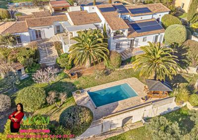 Villa - 230 m² - 6 pièces