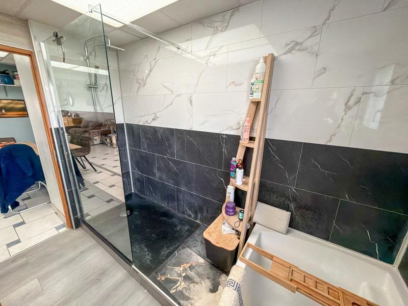 Maison - 97 m² - 5 pièces