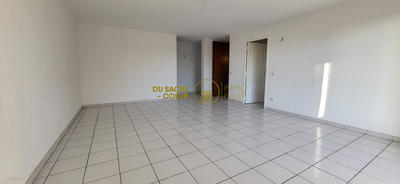 Appartement - 104 m² - 5 pièces