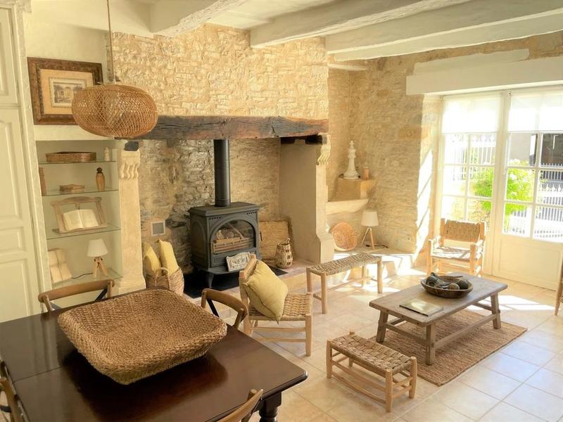 Maison de village - 209 m² - 8 pièces
