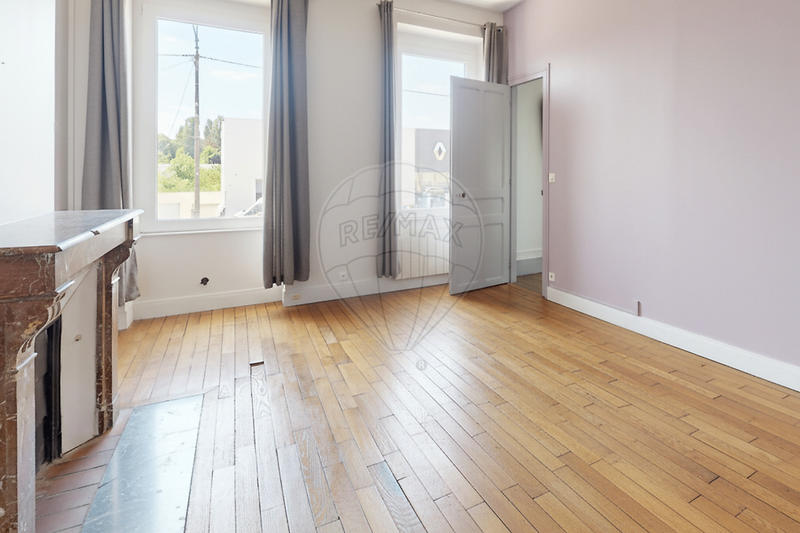 Maison de ville - 184 m² - 7 pièces