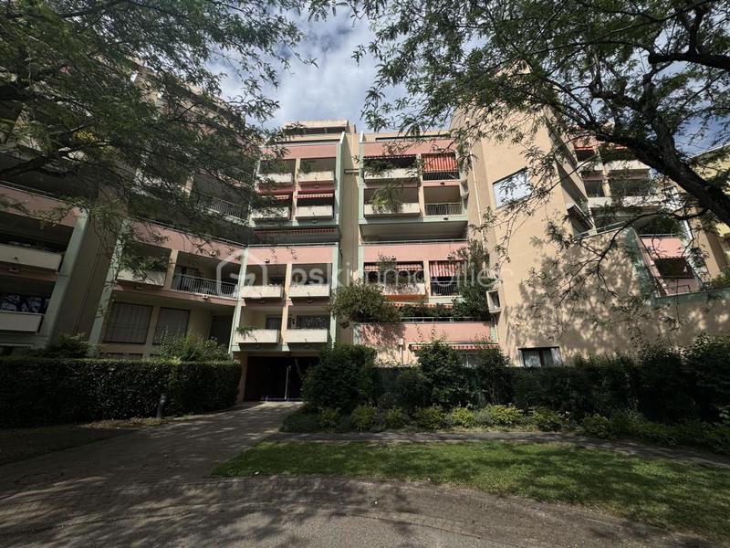 Appartement - 75 m² - 3 pièces