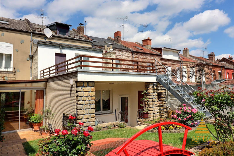 Maison - 197 m² - 9 pièces