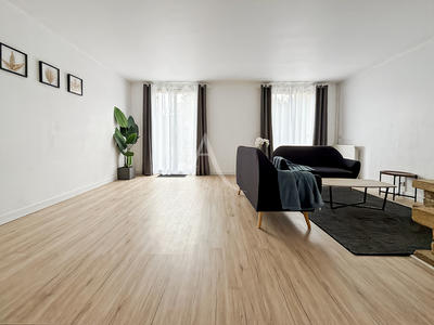 Maison - 80 m² - 5 pièces