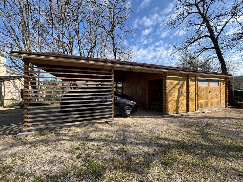 Propriété - 510 m² - 24 pièces