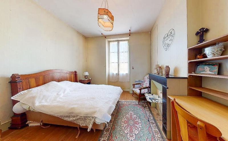 Maison traditionnelle - 315 m² - 12 pièces