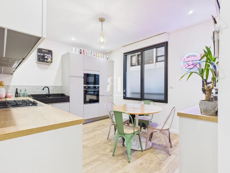 Maison - 164 m² - 5 pièces