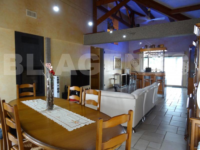 Pavillon - 133 m² - 4 pièces