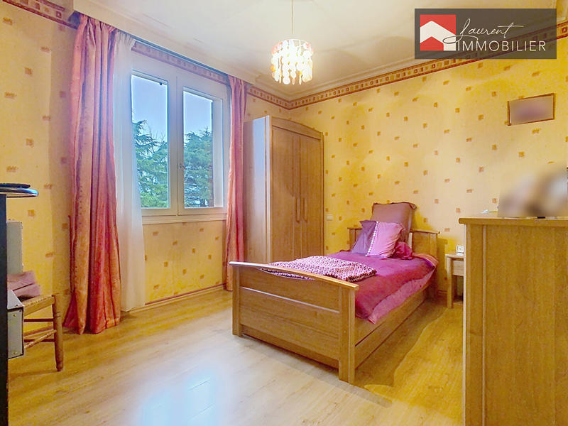 Maison - 156 m² - 7 pièces