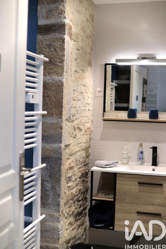 Maison - 213 m² - 10 pièces