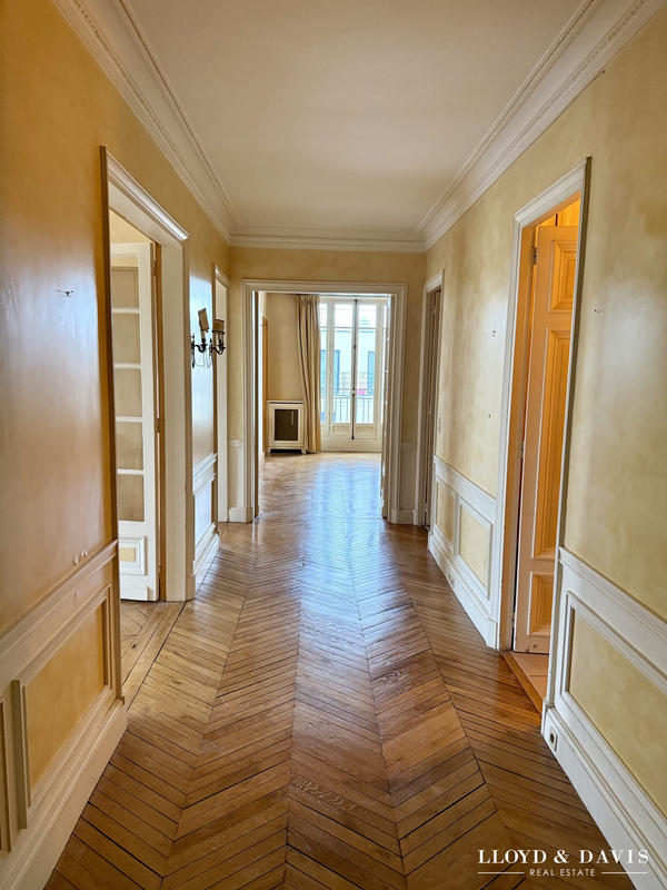 Appartement - 142 m² - 5 pièces