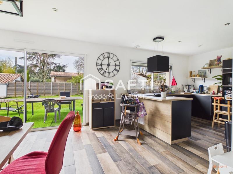 Maison - 100 m² - 4 pièces