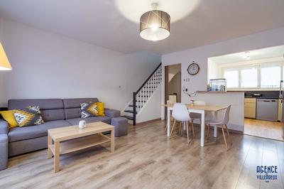 Maison - 92 m² - 5 pièces