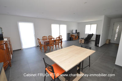 Maison - 92 m² - 4 pièces