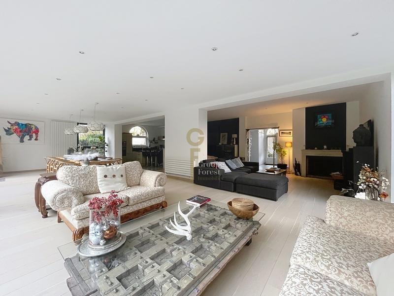 Maison - 272 m² - 7 pièces