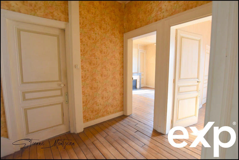 Maison - 191 m² - 10 pièces