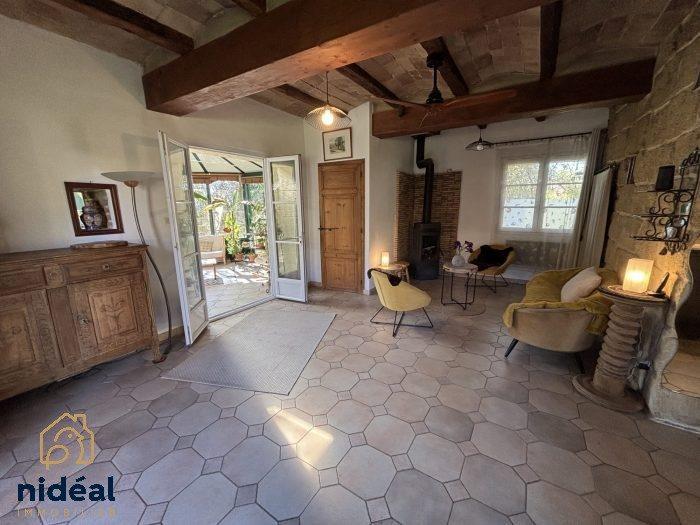 Mas - 342 m² - 15 pièces