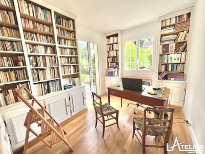 Maison - 170 m² - 10 pièces