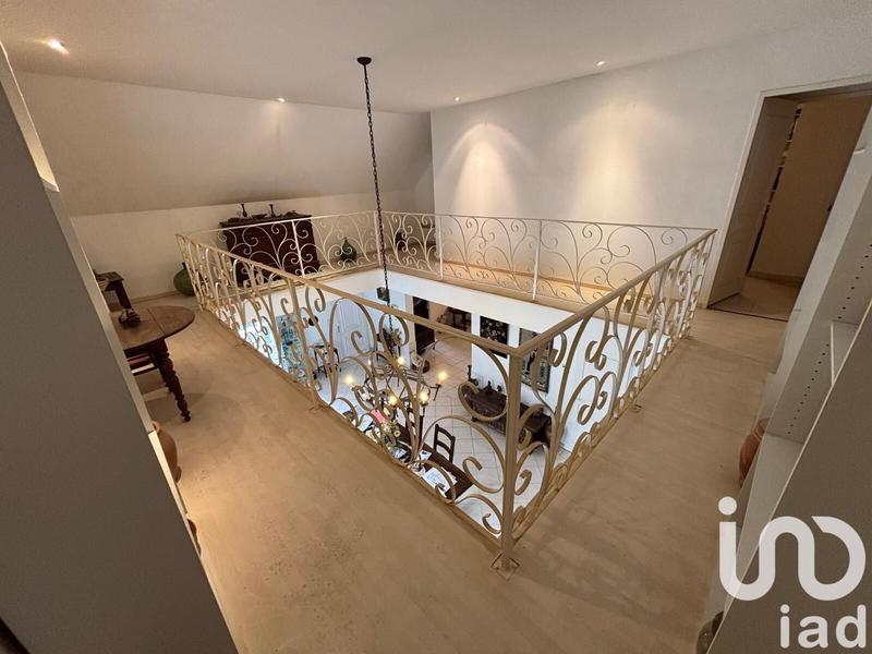 Maison - 187 m² - 7 pièces