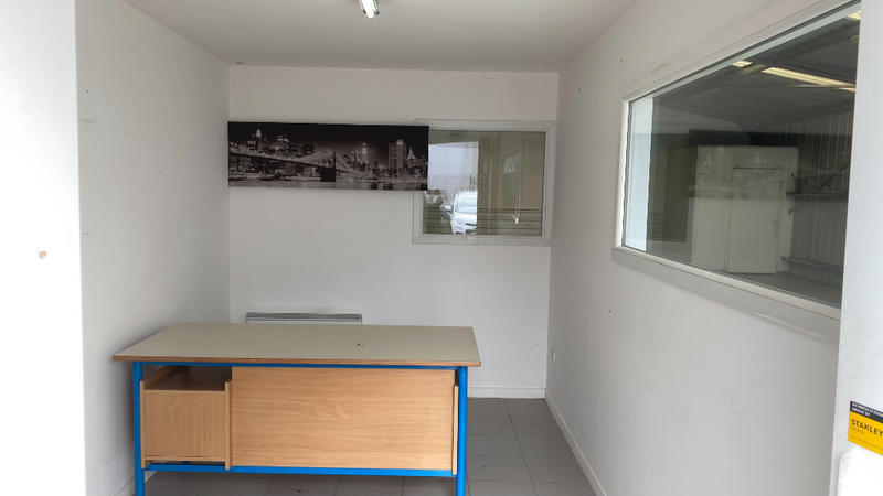 Entrepôt - 127 m²